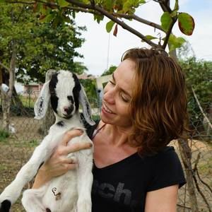 Meet your Posher, Esther